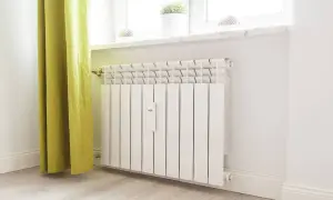 Jak odpowietrzyć grzejniki w bloku na ostatnim piętrze, aby uniknąć zimna